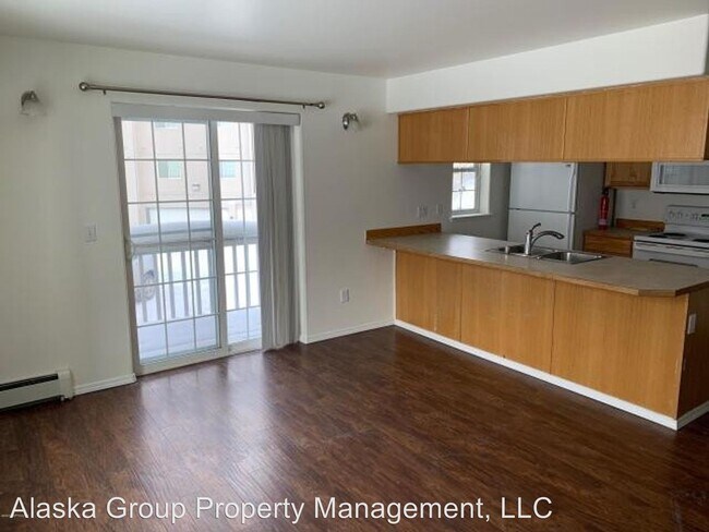 Building Photo - 7110 Ambler Ln