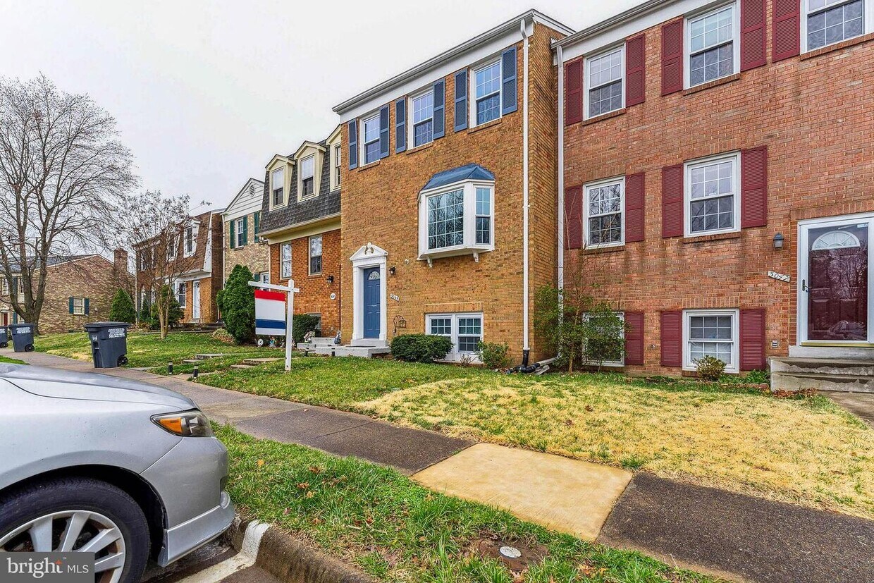 3045 Creel Ct, Woodbridge, VA 22192 Townhome Rentals in Woodbridge VA