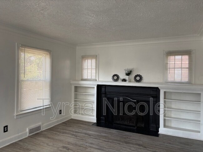 Foto del edificio - 14100 Winthrop St