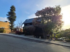 Building Photo - 456 W Richmond Ave.