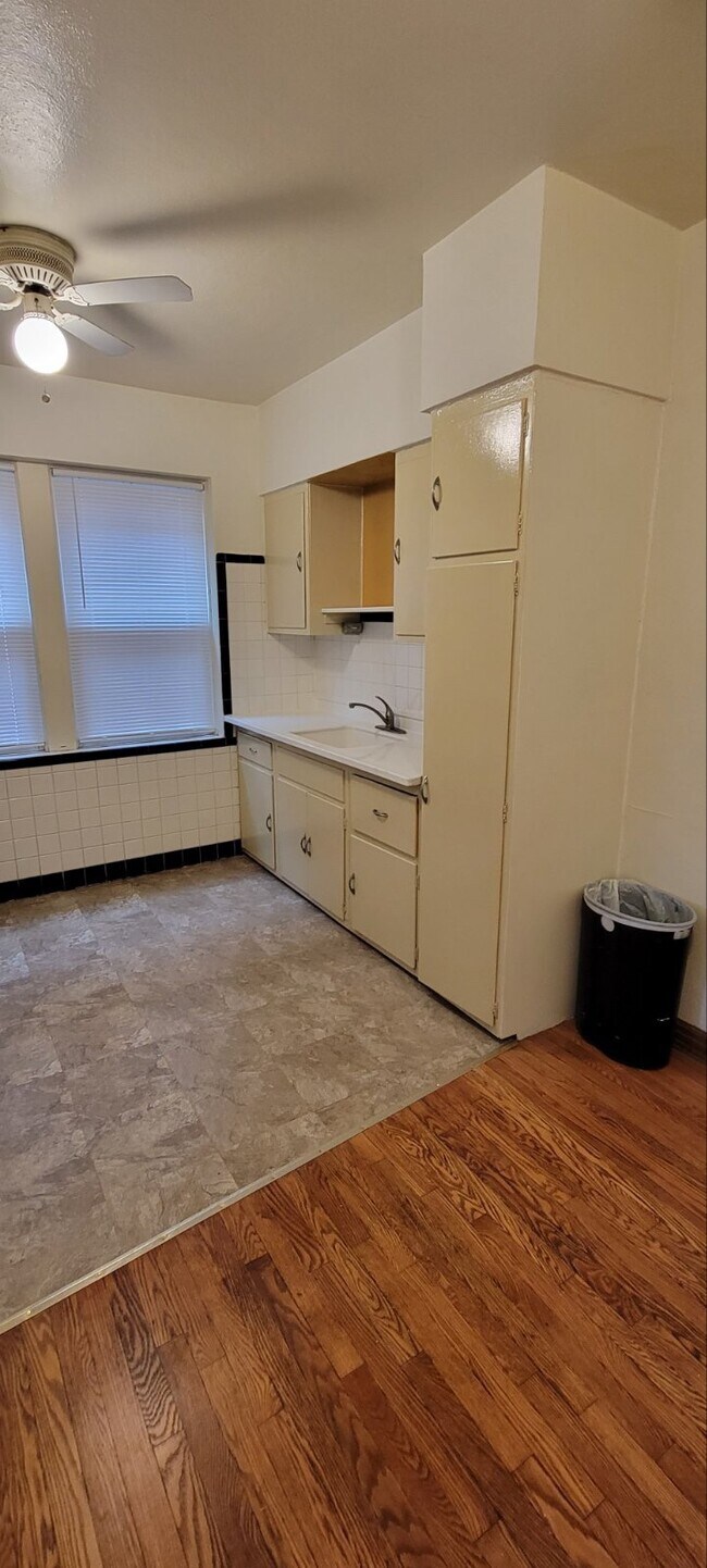 Foto del edificio - 3718 Chippewa St