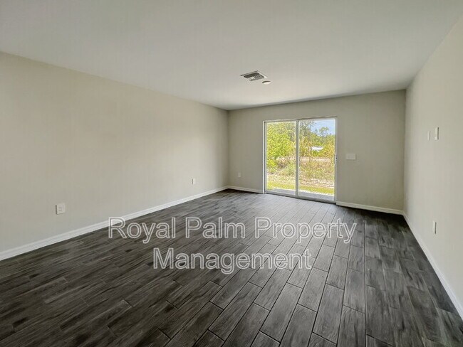 Foto del edificio - 1304 W 12th St