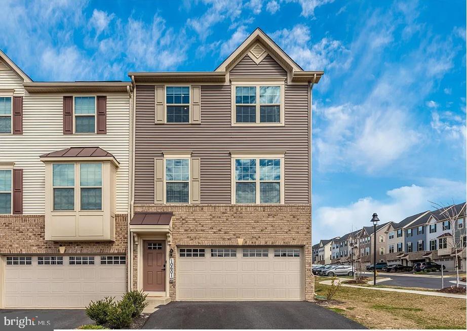 Foto principal - 10601 Brewerton Ln