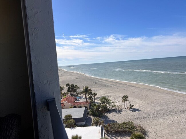 Foto del edificio - 700 Golden Beach Blvd
