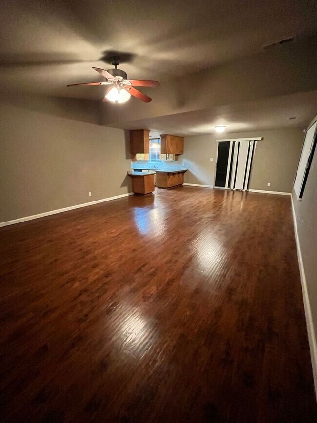 Foto del edificio - Beautiful 3 Beds 2 Baths House