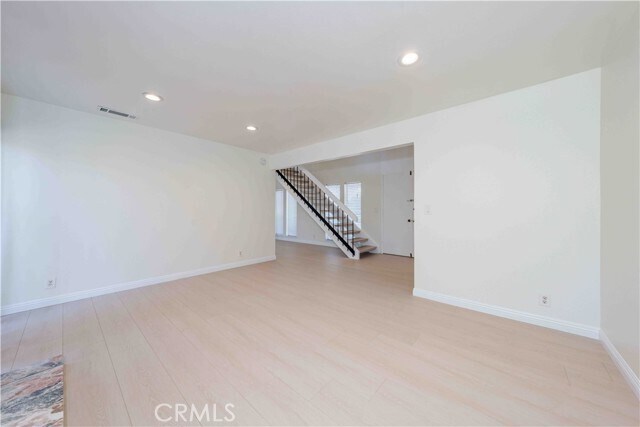 Foto del edificio - 4 Carrol Ave