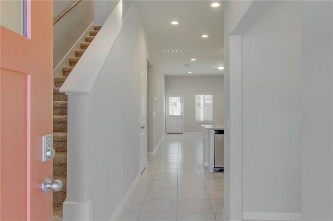 Building Photo - 6713 Loretta White Ln