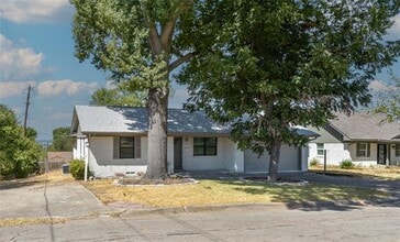 Building Photo - 508 Rogers Way