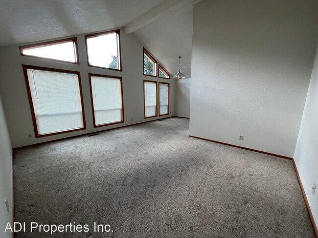 Foto del edificio - 3 br, 2 bath House - 17805 SW Cody Ln.