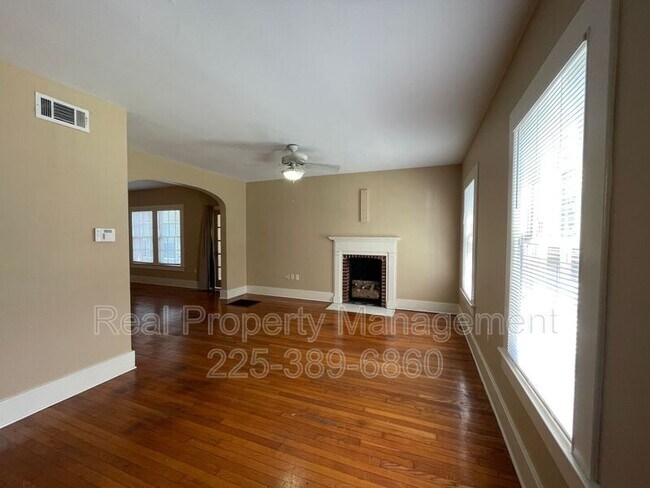 Foto del edificio - 755 Arlington Ave