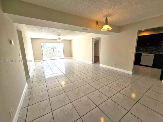 Foto del edificio - 642 NW 13th St