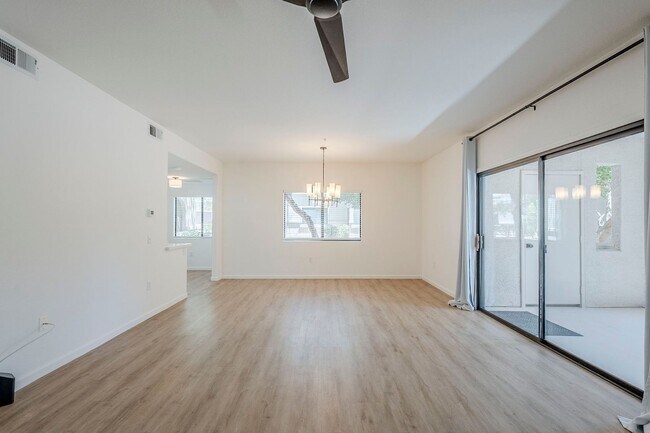Foto del edificio - Stunning 2 Bed 1.5 Bath Condo in Scottsdal...