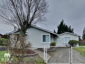 Building Photo - 15852 118th Ave SE