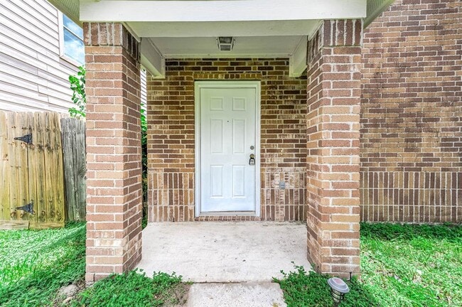 Building Photo - 4114 Heritagestone Dr