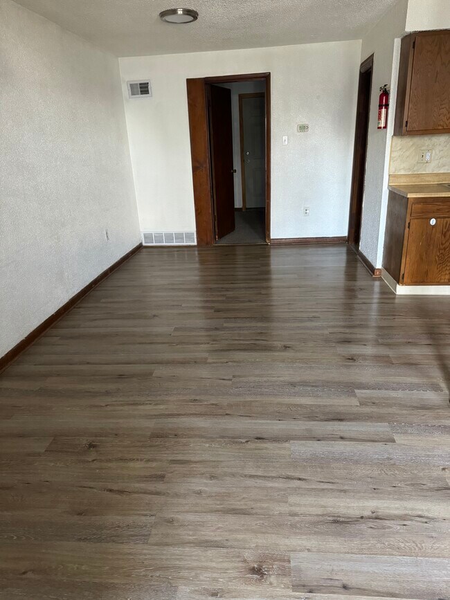 1034 Lysle Ave Unit B Mckeesport PA 15133 Apartments In Mckeesport 1034-lysle-ave-unit-b-mckeesport-pa-15133-apartments-in-mckeesport