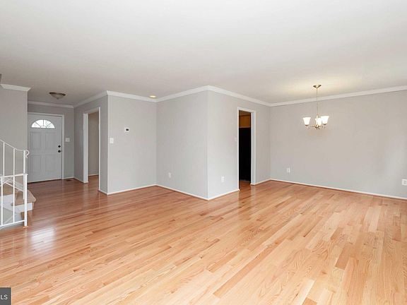 Foto del edificio - 5307 Greenough Pl