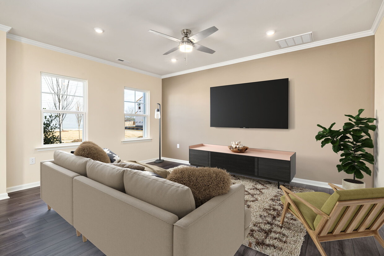 Family room - 5700 Volos Ave