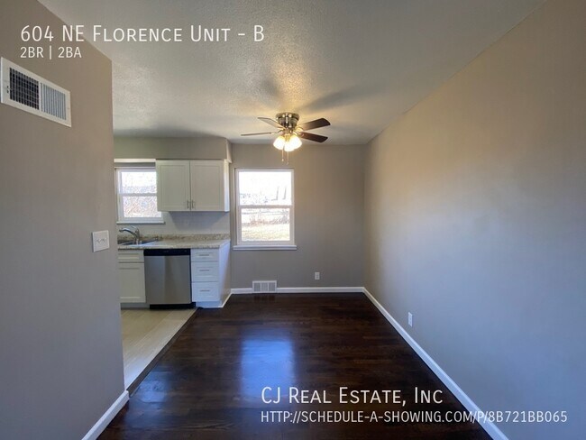 Building Photo - 604 NE Florence