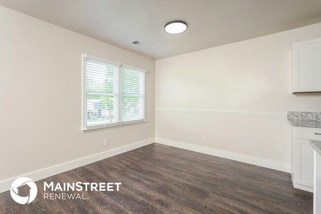 Foto del edificio - 1805 Greencedar Ln