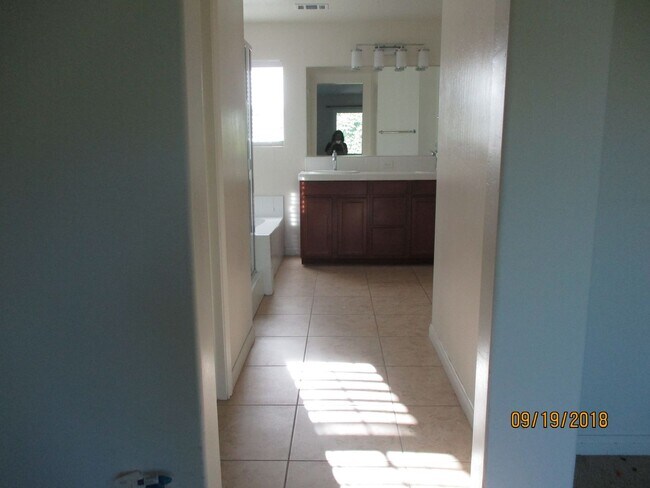 Foto del edificio - University Park Home COMING SOON!