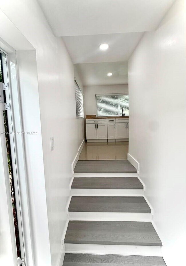 Foto del edificio - 117 NE 115th St