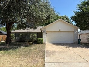 Building Photo - 2405 Wisteria Way