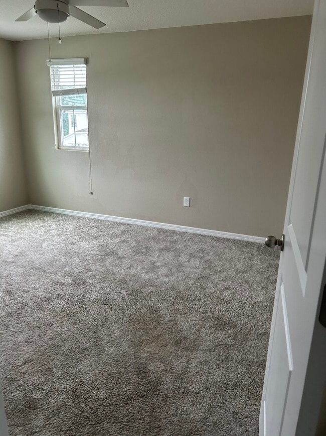 Foto del edificio - 3915 Bramblewood Loop