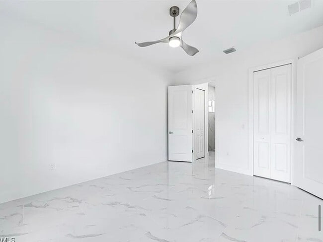 Building Photo - 4716 Douglas Ln