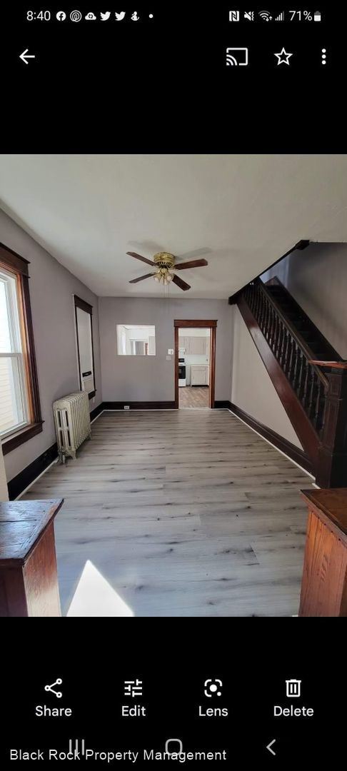 Building Photo - 3 br, 1 bath House - 124 E Phillips Street