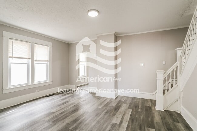 Foto del edificio - 1615 E Fulton St