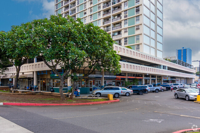 Building Photo - Liliha Square