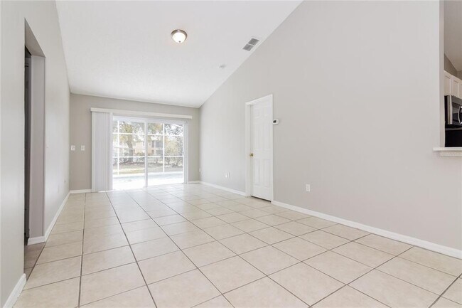 Foto del edificio - 175 Walpole Loop