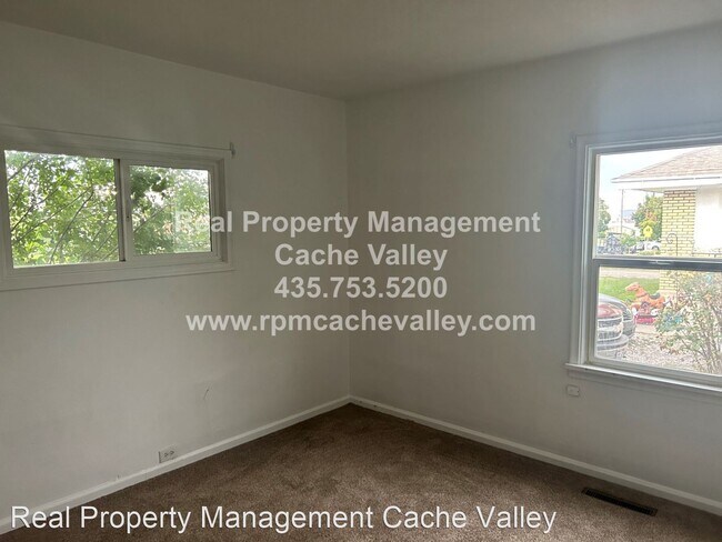 Foto del edificio - 3 br, 1 bath House - 43 W 100 S