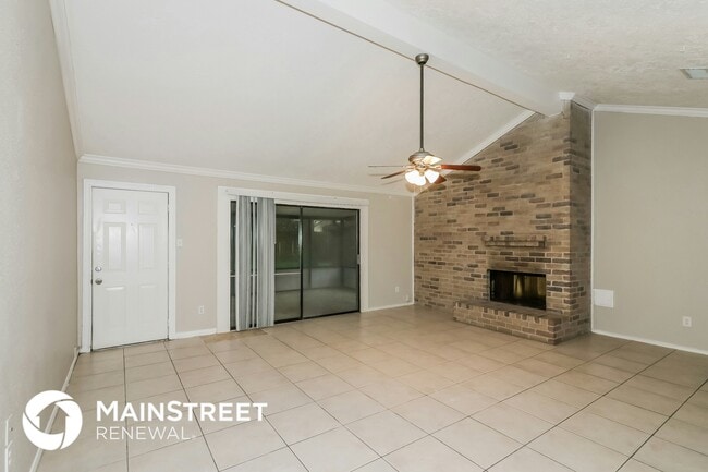 Building Photo - 17931 Windy Knoll Dr