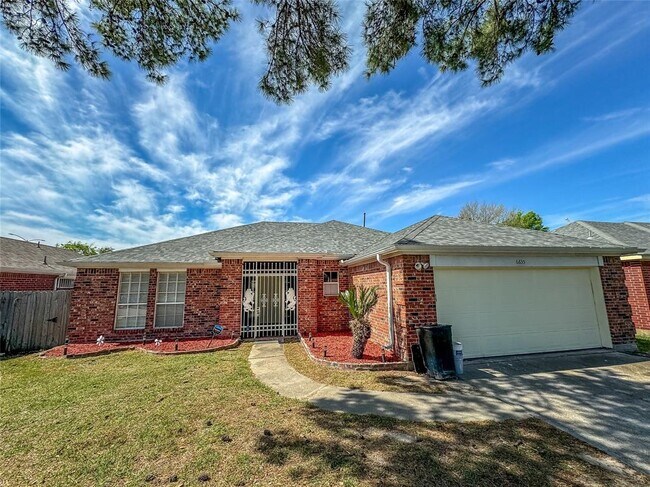 Foto del edificio - 6835 Redding Springs Ln