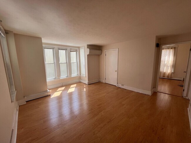 Foto del edificio - 823 Chestnut St