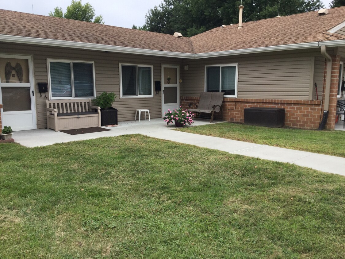 Foto principal - Loess Hills Estates Affordable Senior Housing