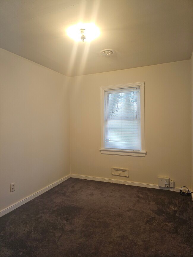 Foto del edificio - 1207 Blue Jay Ln