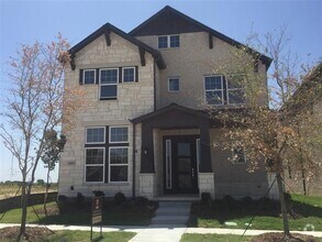 Building Photo - 6824 Royal View Dr