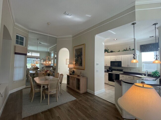 Foto del edificio - Furnished Home in East Lake Woodlands