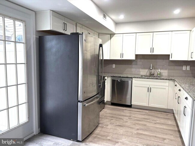 Foto del edificio - 1505 Potters Pl