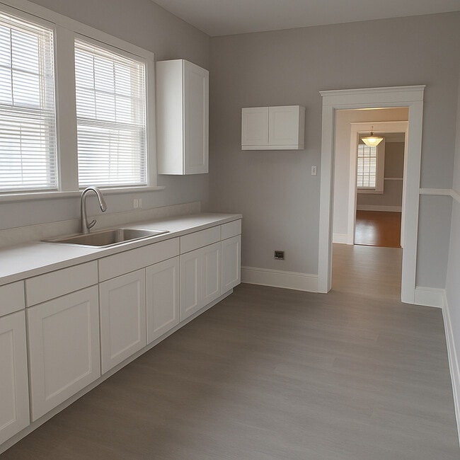 Building Photo - Charming Bungalow Near Downtown – Pet Frie...