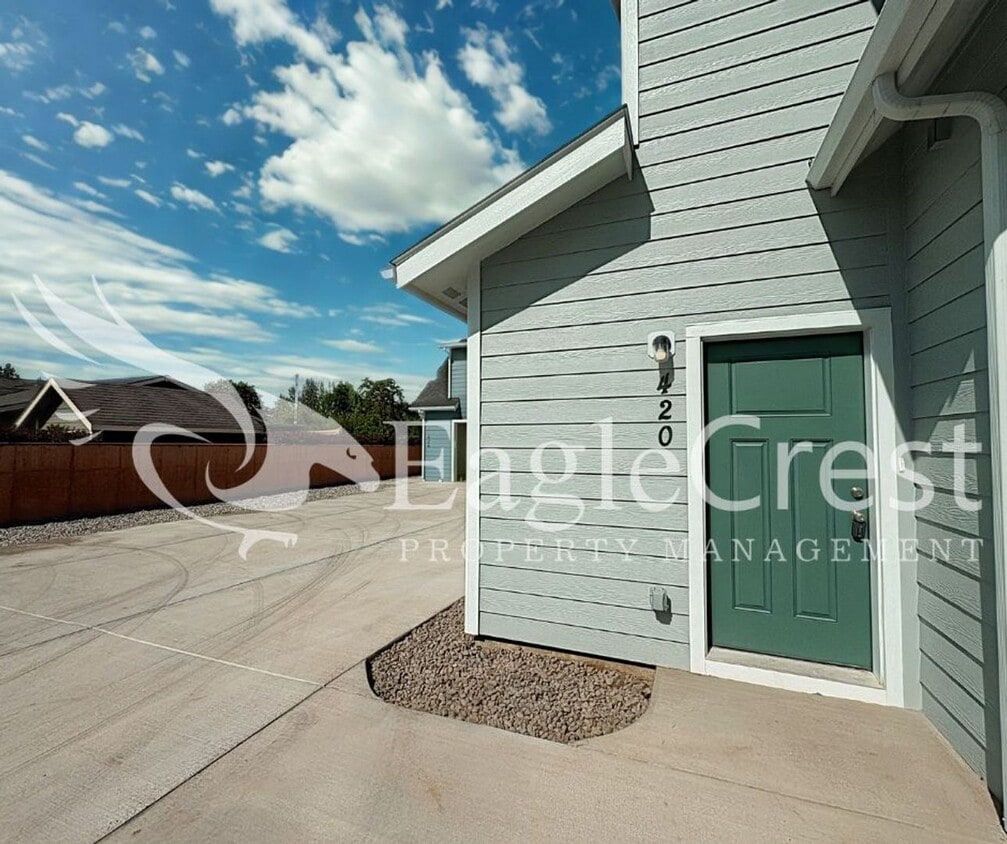 Building Photo - ANKENY