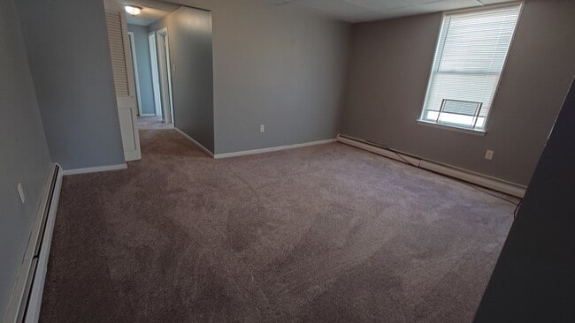 Foto del edificio - 18 S Forklanding Rd