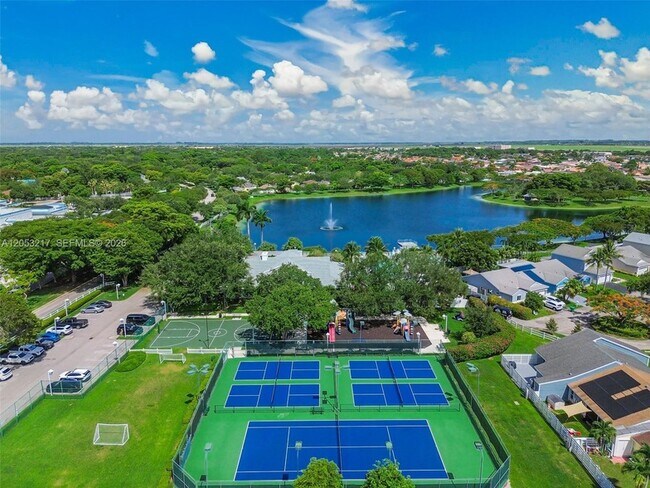 Foto del edificio - 13765 SW 145th St