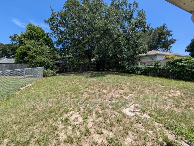 Building Photo - 3359 Green Briar Cir