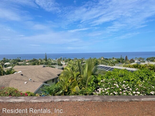 Foto del edificio - 3 br, 2 bath House - 77-194 Mahiehie St.
