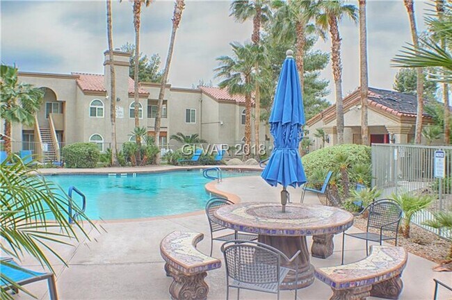 Building Photo - 3145 E Flamingo Rd