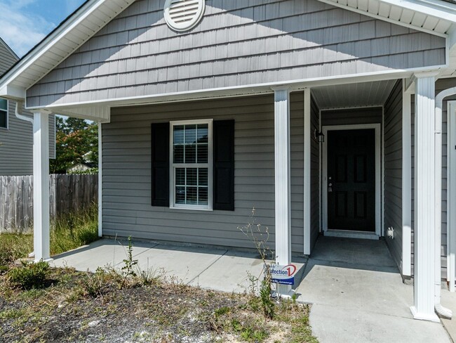 Foto del edificio - 1404 Ikes Pond Ln