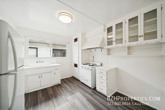 Foto del edificio - 5307 Vantage Ave